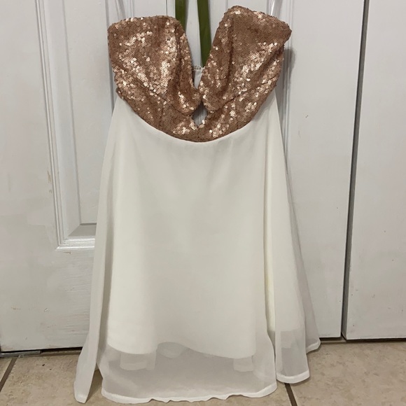Gold Sequins Dress - Picture 1 of 3